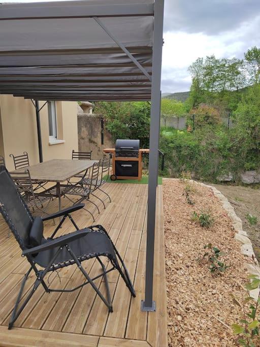 Gite Le Chaudron 1 A 7Pers Avec Piscine Villa Montclar-sur-Gervanne Bagian luar foto